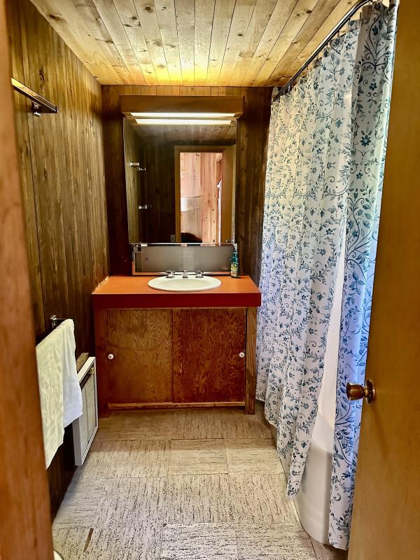 Image of Property Number LK04-F4